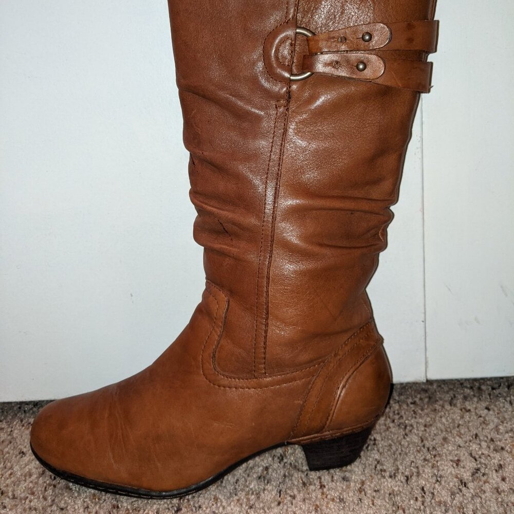 Women's Cobb Hill Leather Tan Tall Riding Calf boots size 9M.